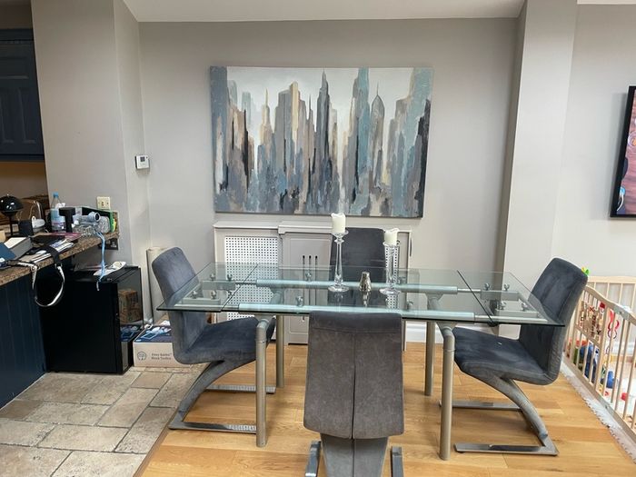 Extendable Glass Dining Table and 4 Chairs