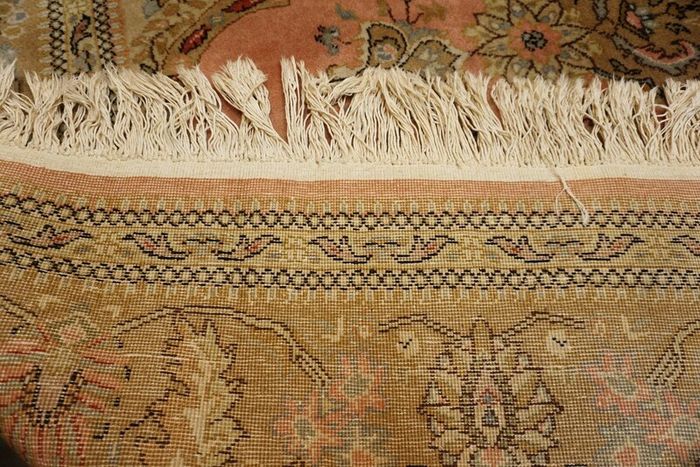 P.ersian Tabriz Signed Rug (TABSIg)