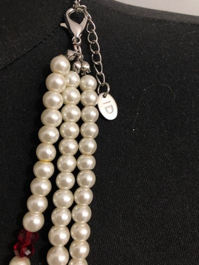 pearl necklace