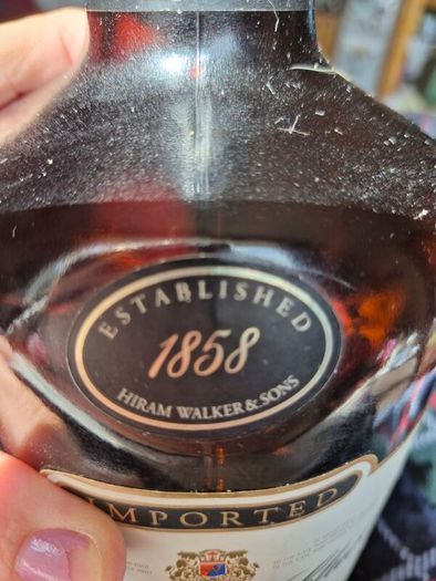 Vintage Bottle, 6-year-old Canadian Club Blended Canadian Whiskey