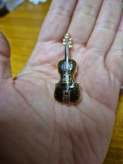 Modern Violin Brooch