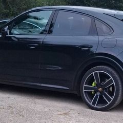 Beautiful Porsche Cayenne [Coupe] - 2022