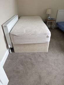 Single bed mattress & base