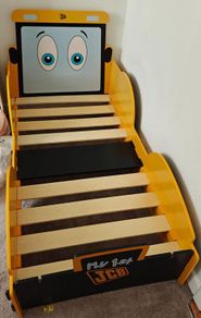 Toddler car bed(140x70) with mattress