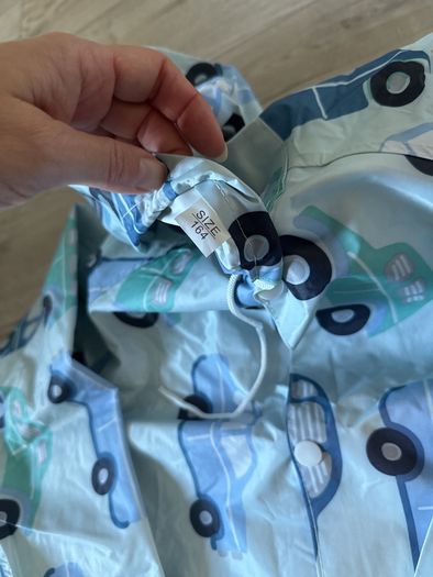Boys rain coat 8-12 years