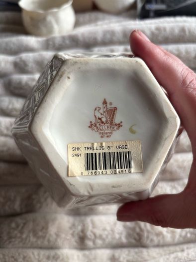 Belleek Ireland Shamrock Trellis Vase 8" (Parian China)