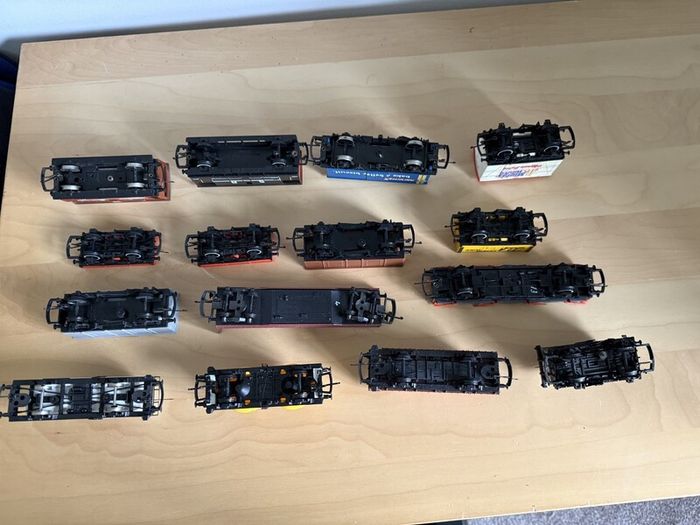 Hornby Wagons x 15 off