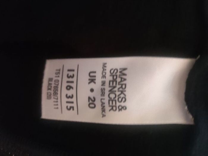 Marks&Spencer black zipped hoodie size UK18/20 EU46/48 Postage included