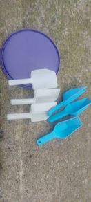 6 x scoops job lot,,used good condition, buyer collects or pays postage thank you, sold as is