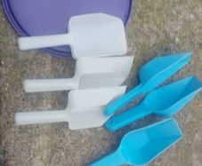 6 x scoops job lot,,used good condition, buyer collects or pays postage thank you, sold as is