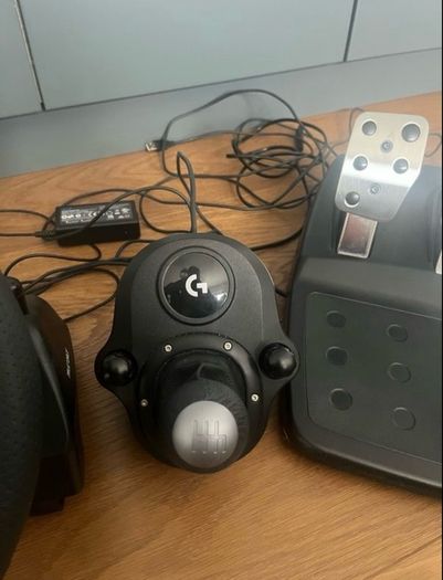 Logitech G923 Trueforce Steering Wheel + Pedals + Gear Shifter
