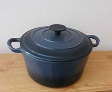 Enamelled Cast Iron Casserole Pot