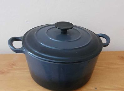 Enamelled Cast Iron Casserole Pot
