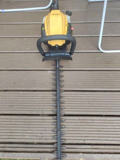hedge trimmer for parts or repairs stanley