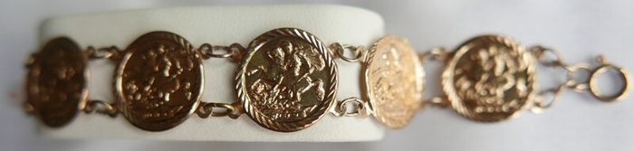 Vintage 9CT GOLD BRACELET Hallmarked 375. St. George Medallions  Bangle. length 7" - 4,45g
