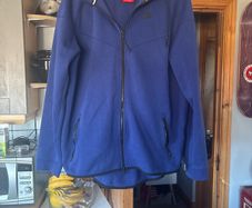 Nike zip up top