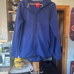 Nike zip up top