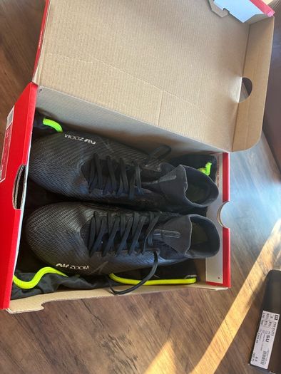 nike football boots
