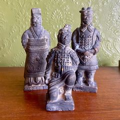 Miniature terracotta warriors
