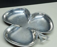 Vintage Irish sterling silver shamrock / clover trinket dish, fully hallmarked Dublin.