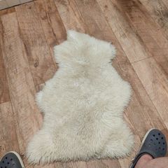 Sheepskin / lambskin  rug