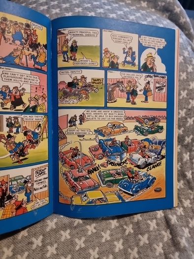 The Beezer Book 1984 (Annual) (Hardcover)
