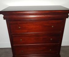chest of drawer