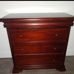 chest of drawer