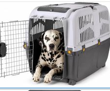 Skudo 6 dog travel crate in excellent condition
