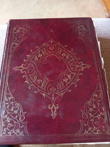 1961 Vintage The Universal English Dictionary. Heron Books.