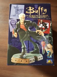 Rare Exclusive Red Shirt Variant Spike Electric Tiki Tooned Up Maquette Statue 100/125 Red Shirt Version Brand New Buffy The Vampire Slayer Willow Angel Faith