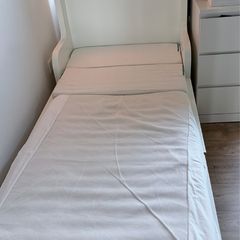 Beautiful IKEA BUSUNGE extendable kids bed