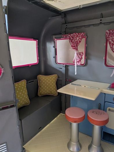 Out generation camper van