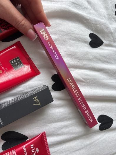 Random selection skincare & beauty items
