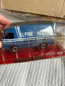 Alpine Renault diecast model set - race car and service van