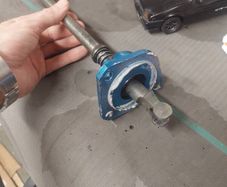 Ford type9 gear lever with TRD knob