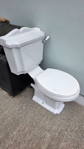 Toilet free to collect