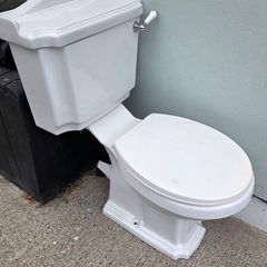 Toilet free to collect