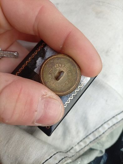 vintage Kildare Street button
