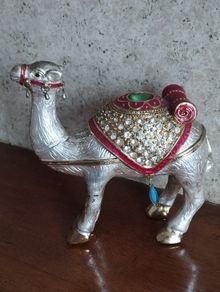 Vintage collectible metal and enamel trinket box "Camel".