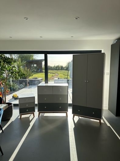 Bedroom Furniture Set