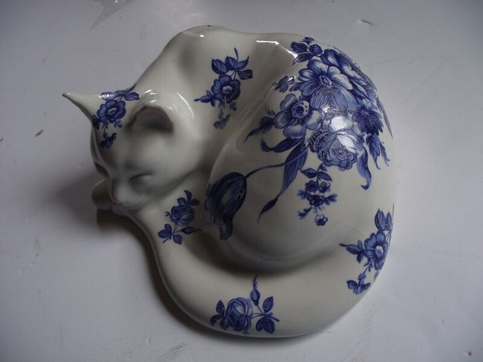 Vintage Set of 3 Ceramic cats by Just Cats & Co. Staffordshire - Circa 1980's