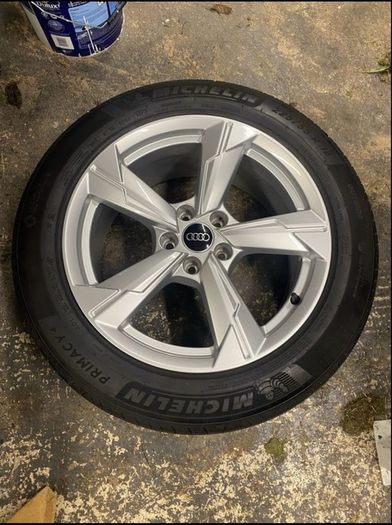 Genuine Audi A6 rims and tyres