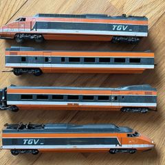 Lima TGV train sold for spares