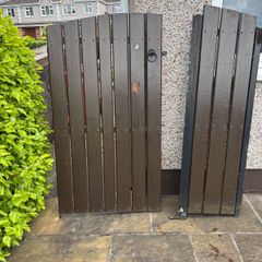 Gate