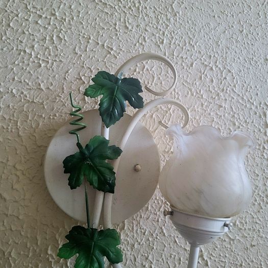 Vintage toleware wall light