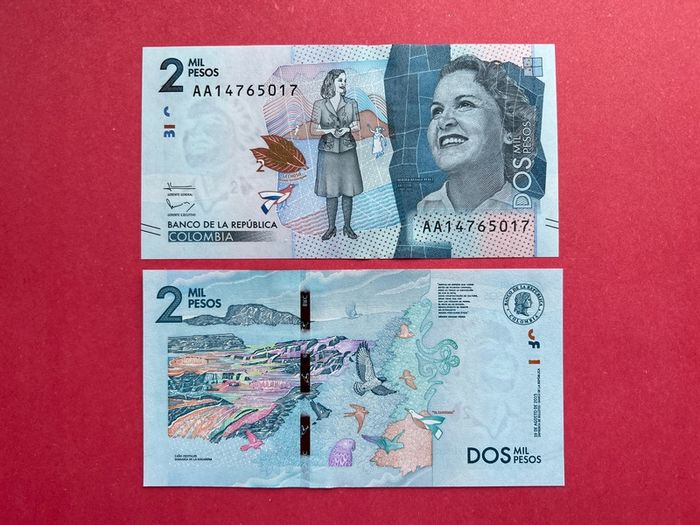 Colombia  2000. Pesos. 2015. Pick 458a  ( Uncirculated )