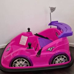 Kids bumper car pink