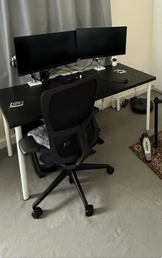 Monitor Lenovo ThinkVision P27h-10 + Humanscale M8