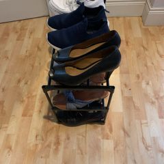 shoe rack , 2 shelves